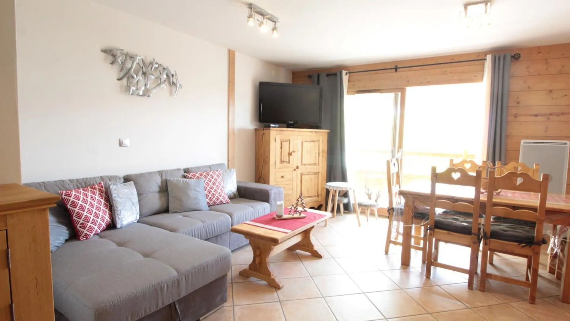 Apartamento Appartement Les Carroz d'Arâches, 4 pièces, 8 personnes - FR-1-572-73