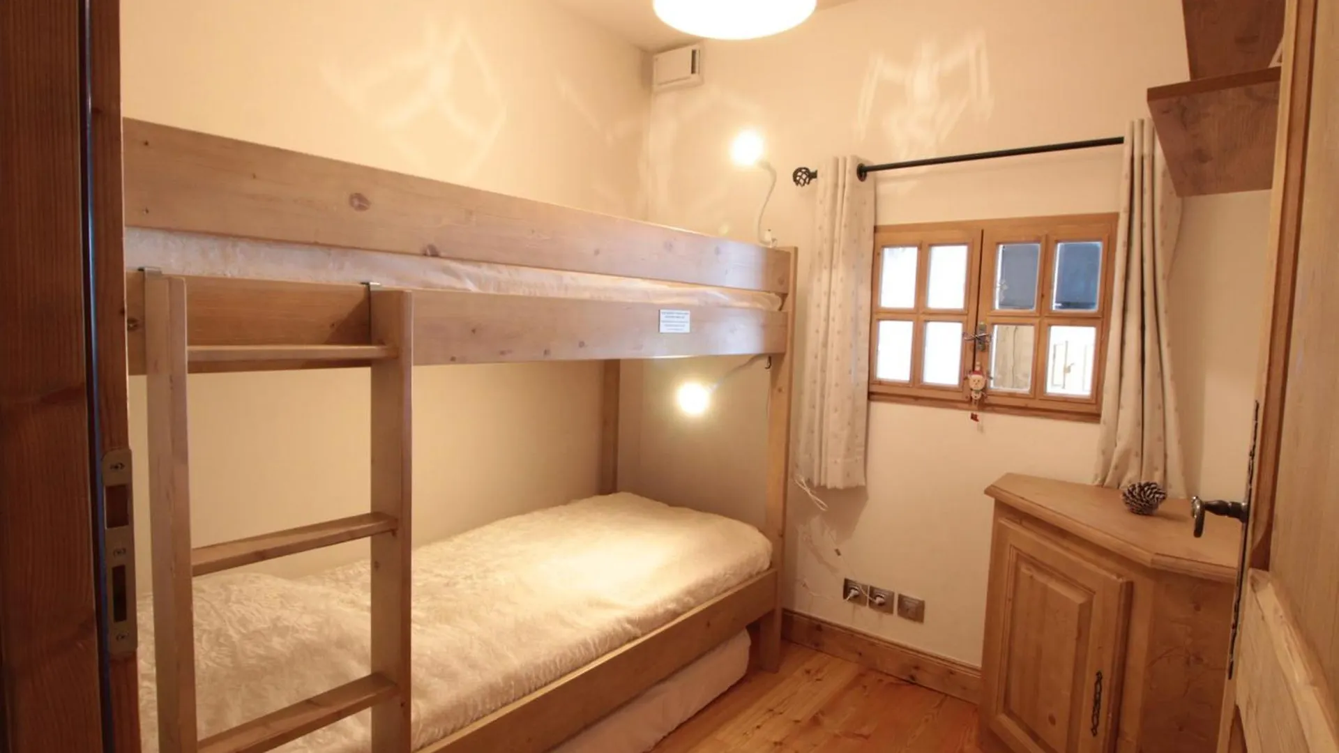 Appartement Les Carroz d'Arâches, 4 pièces, 8 personnes - FR-1-572-73 0*, Les Carroz d'Araches França
